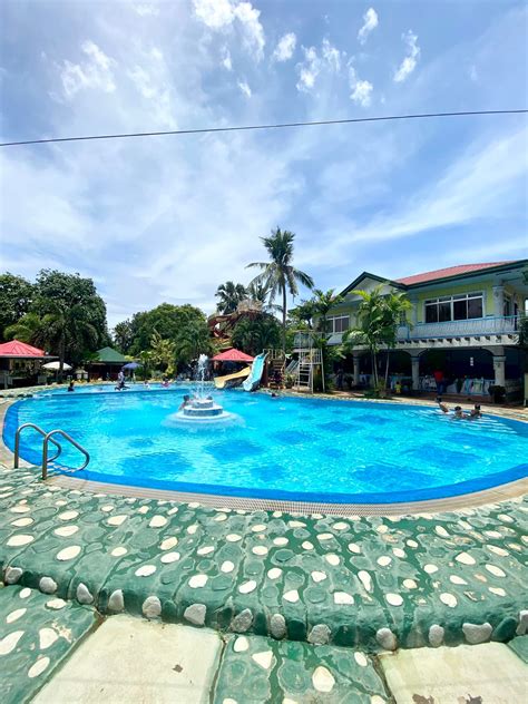 valenzuela resorts pool.